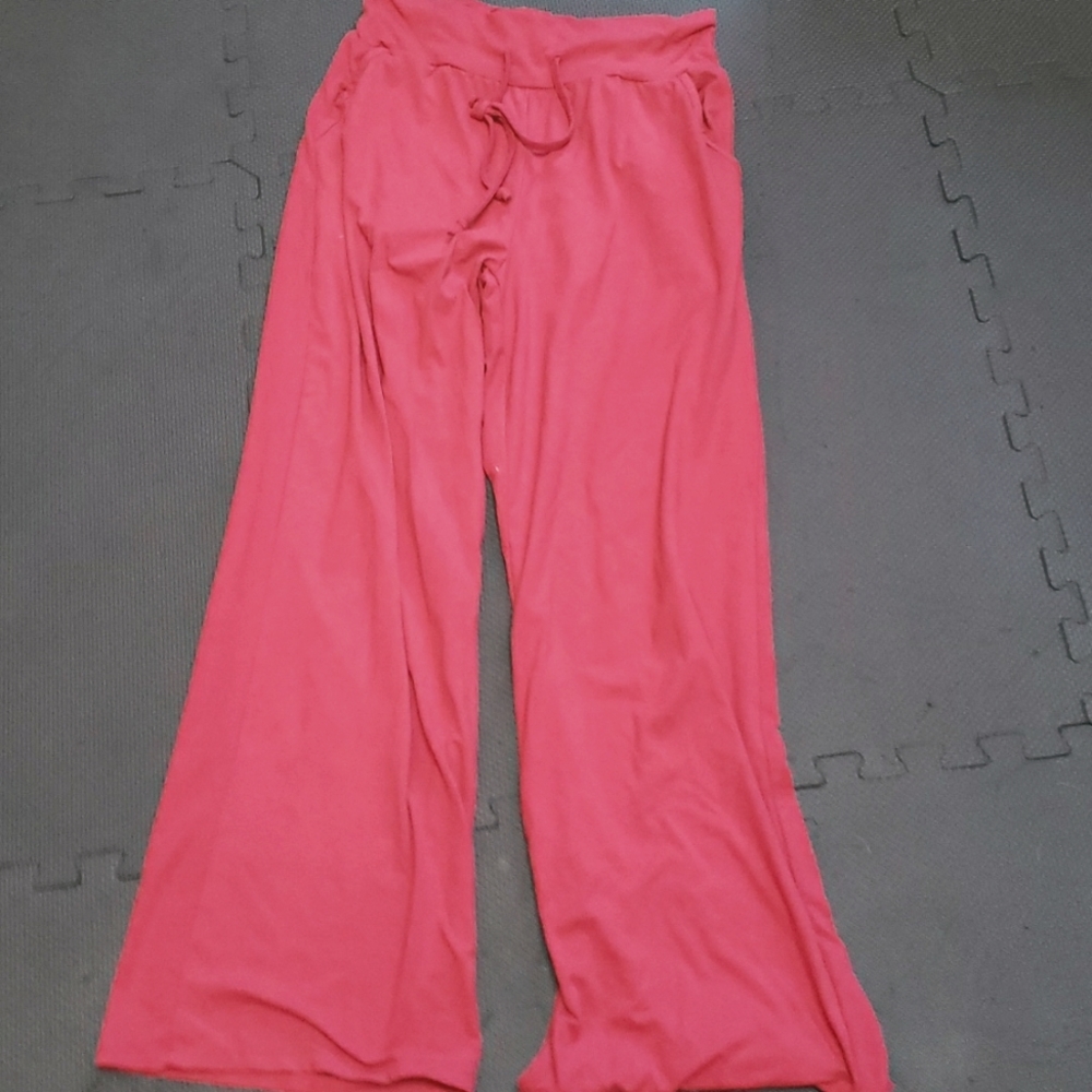 Soft PJ Loose and Comfortable with side Pockets.